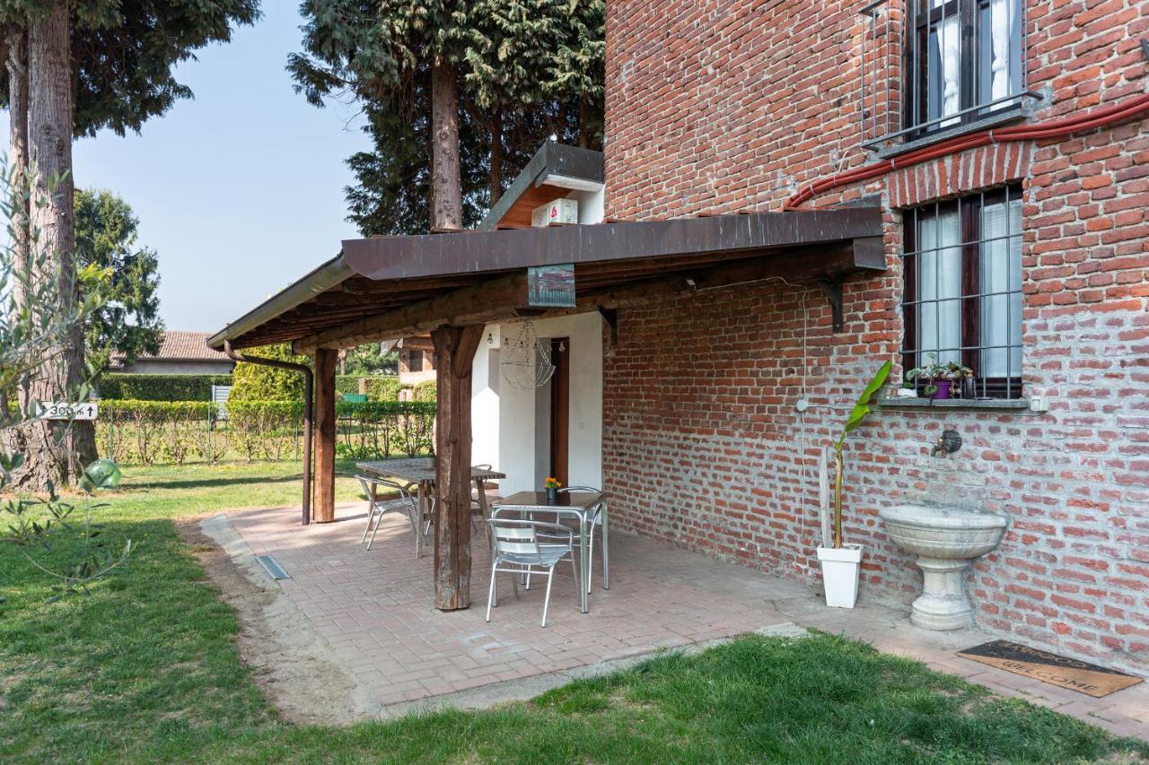 Cascina Cattabreghetta Bed and Breakfast Pombia Eksteriør billede