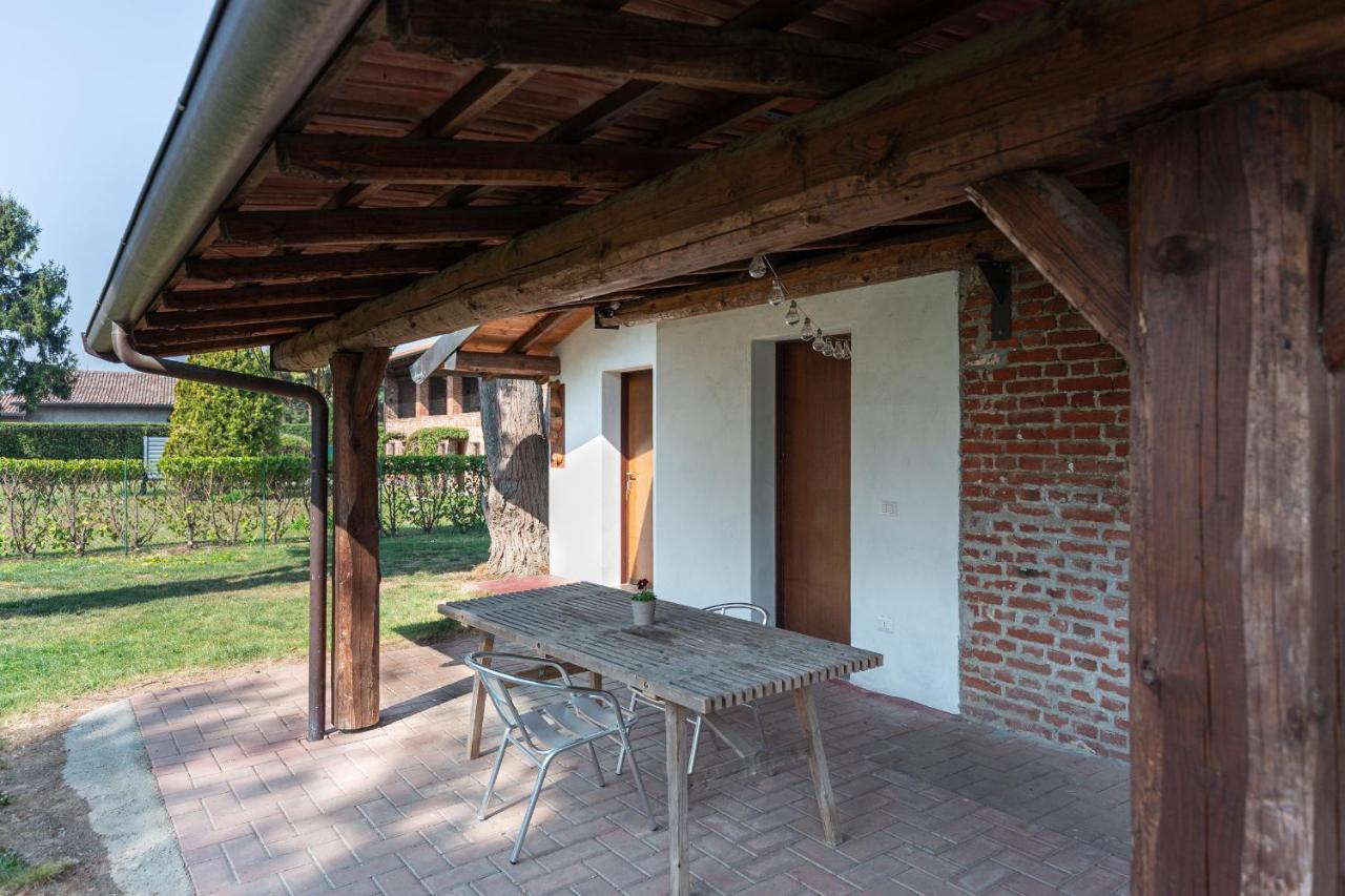 Cascina Cattabreghetta Bed and Breakfast Pombia Eksteriør billede